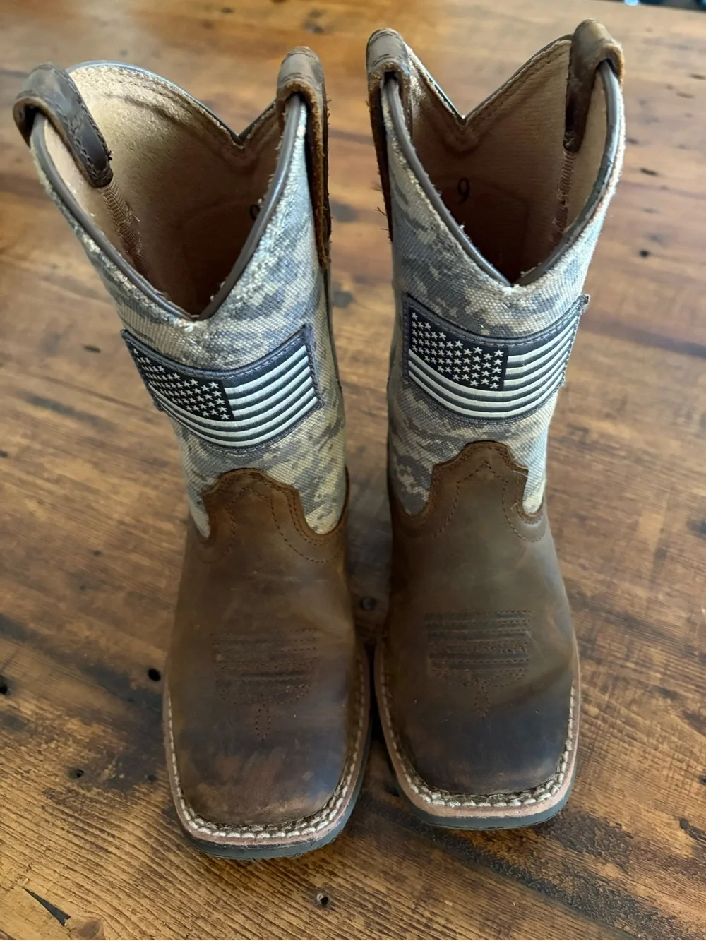 Ariat Kids Patriot Western Boot Distressed Brown / Sage Camo Square Toe  Sz 9